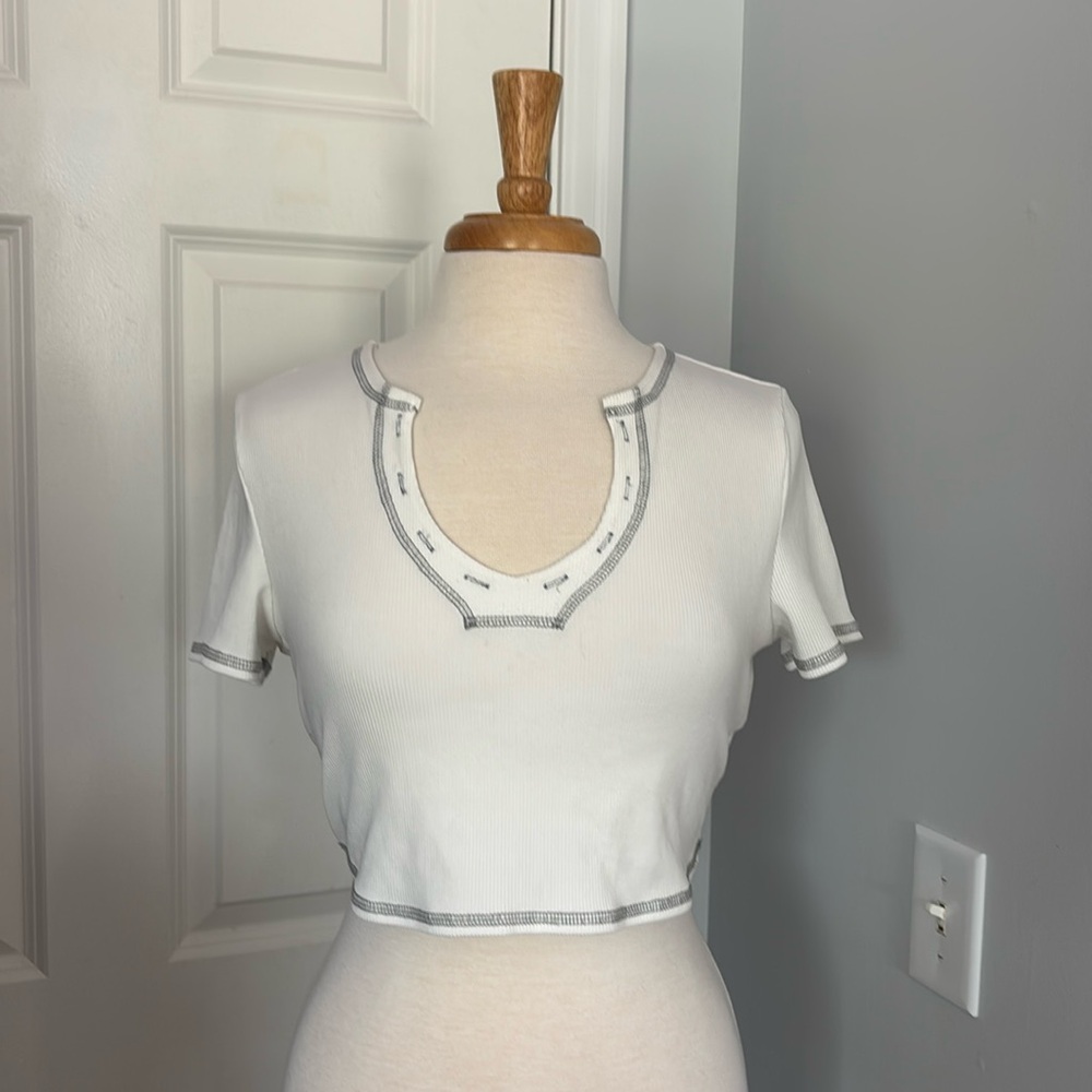 White crop top